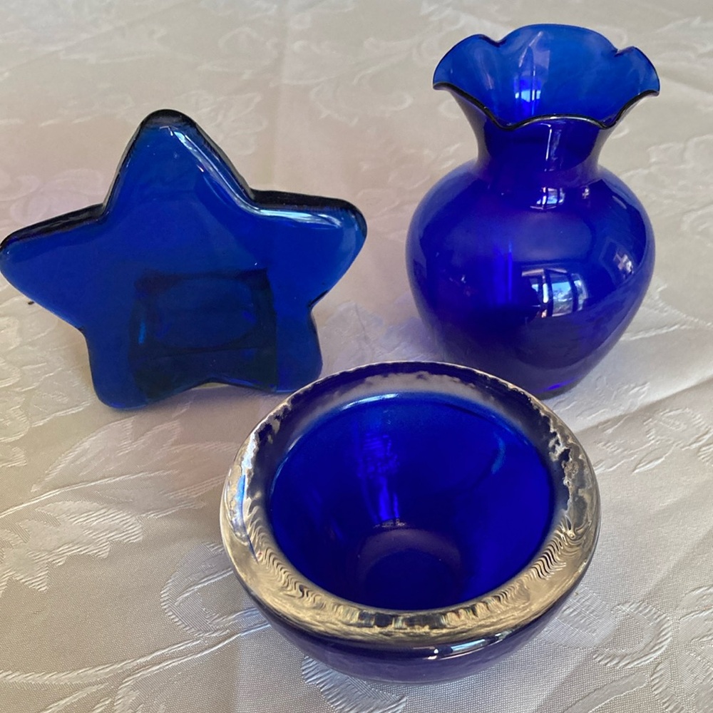 COBALT BLUE GLASS, lot of vase & 2 votive candle holders, sz in pics. $49